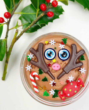 Invitation to imagine Build a reindeer surprise pot