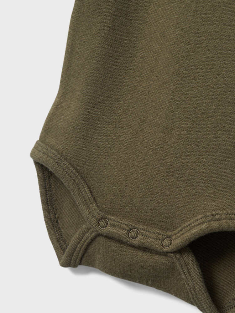 Lil Atelier 13238793 NBMTHORO HIM LS SLIM BODY LIL Kalamata
