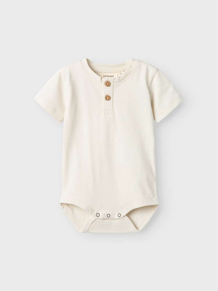 Lil Atelier 13240843 NBMDOLAN SS BODY LIL Turtledove