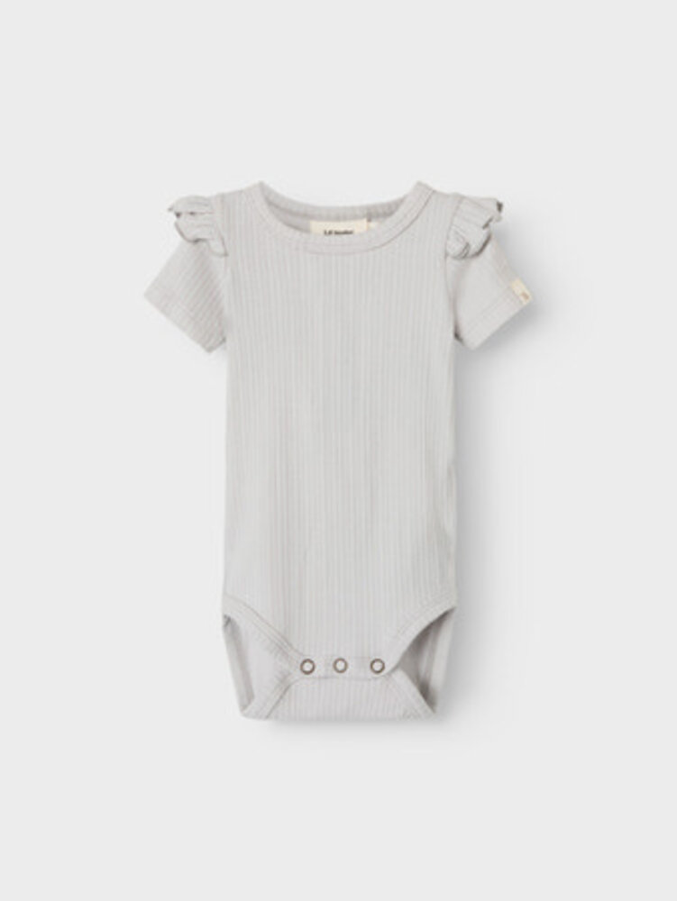 Lil Atelier 13240744 NBFFLEURA SS SLIM BODY LIL Vapor Blue Lil Atelier 13240744 NBFFLEURA SS SLIM BODY LIL Vapor Blue