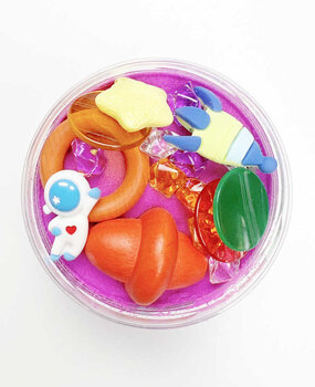 Invitation to imagine Magic Sand Space surprise pot