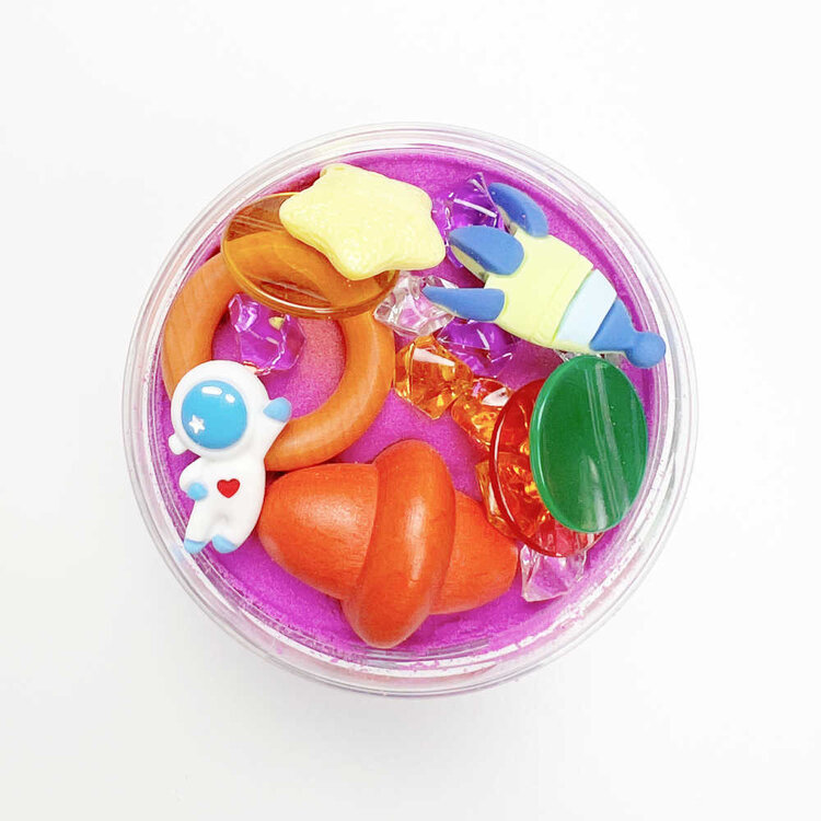 Invitation to imagine Magic Sand Space surprise pot