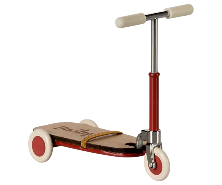 Maileg Kick Board Mouse Red