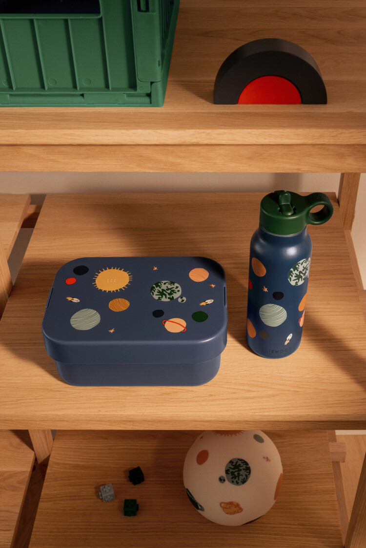 Liewood Chelsey Printed Lunchbox Set - 2510 Universe / Classic navy