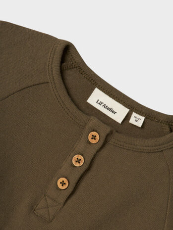 Lil Atelier 13245729 NMMLUNO LS SLIM TOP LIL Sea Turtle Lil Atelier 13245729 NMMLUNO LS SLIM TOP LIL Sea Turtle