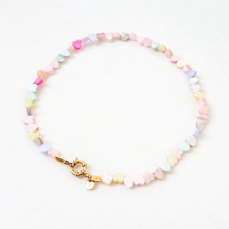 Love Issue Ketting seashelly hearts pastel Love Issue Ketting seashelly hearts pastel