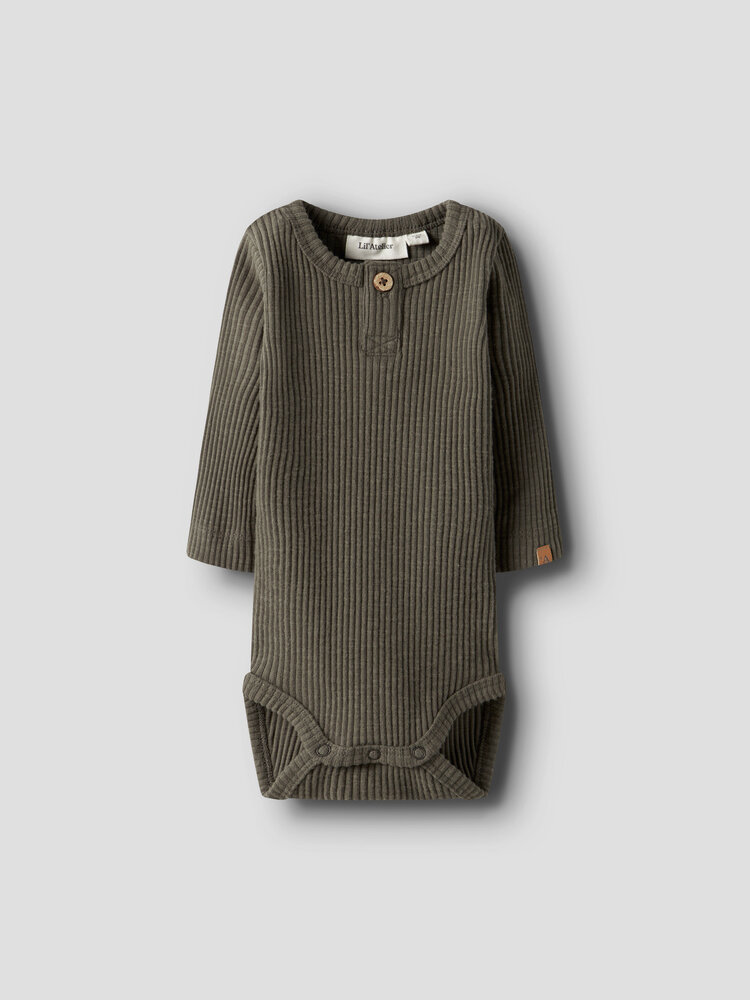 Lil Atelier 13249745 NBMRAJO MAL LS SLIM BODY LIL Green