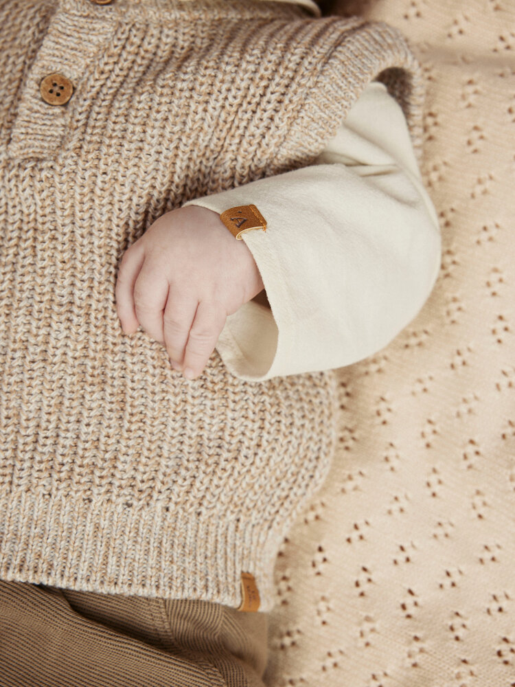 Lil Atelier 13249480 NBMROKKO KNIT VEST LIL OXFORD TAN