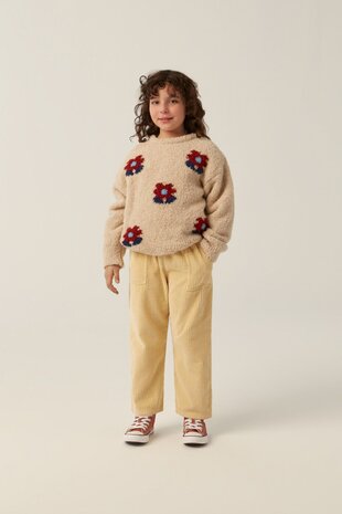 The Campamento Ecru kindertrui met bloemen - zachte wolmix en oversized fit