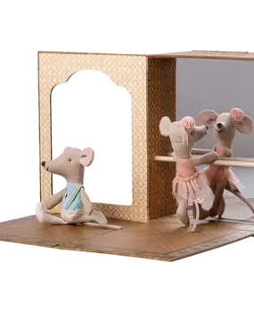 Maileg Ballet mice in dance studio - Little sister and brother Maileg Ballet mice in dance studio - Little sister and brother