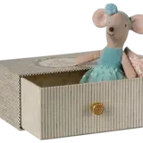 Maileg 17-5104-00 Dance mouse in daybed - little sister