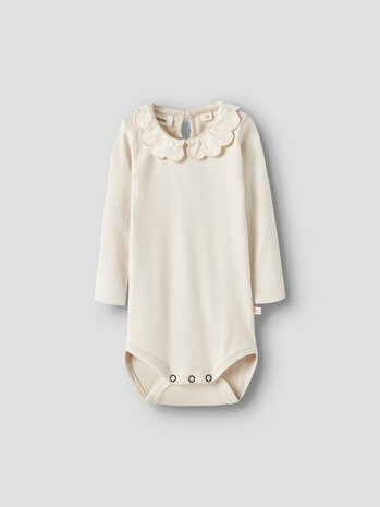 Lil Atelier 13253484 NBFFUNDO LUS LS SLIM BODY LIL White Lil Atelier 13253484 NBFFUNDO LUS LS SLIM BODY LIL White