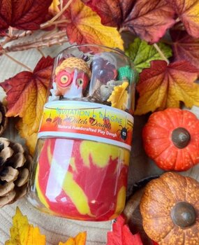 Invitation to imagine Autumn Play Pot