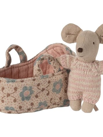 Maileg Baby mouse in carry cot rose
