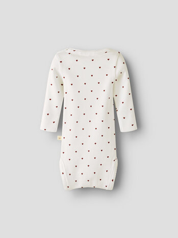 Lil Atelier romper met lange mouwen – Coconut Milk met hartjesprint