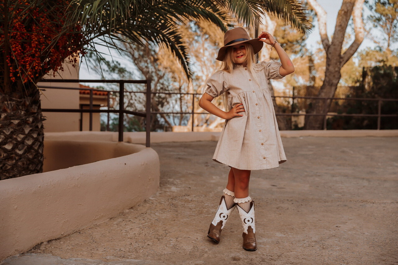 The Littlecuties jurk ecru met knoopsluiting