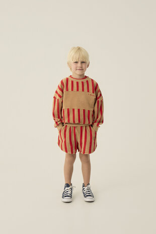 The Campamento sweater camel met rode strepen The Campamento sweater camel met rode strepen
