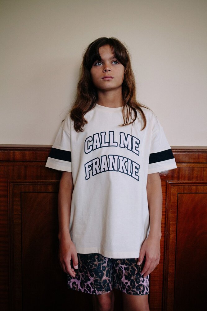 Call me Frankie crème unisex  t-shirt met  print