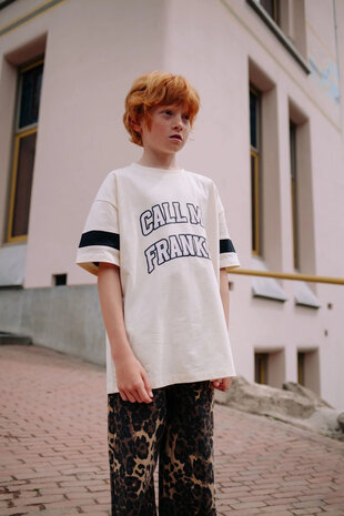 Call me Frankie crème unisex  t-shirt met  print