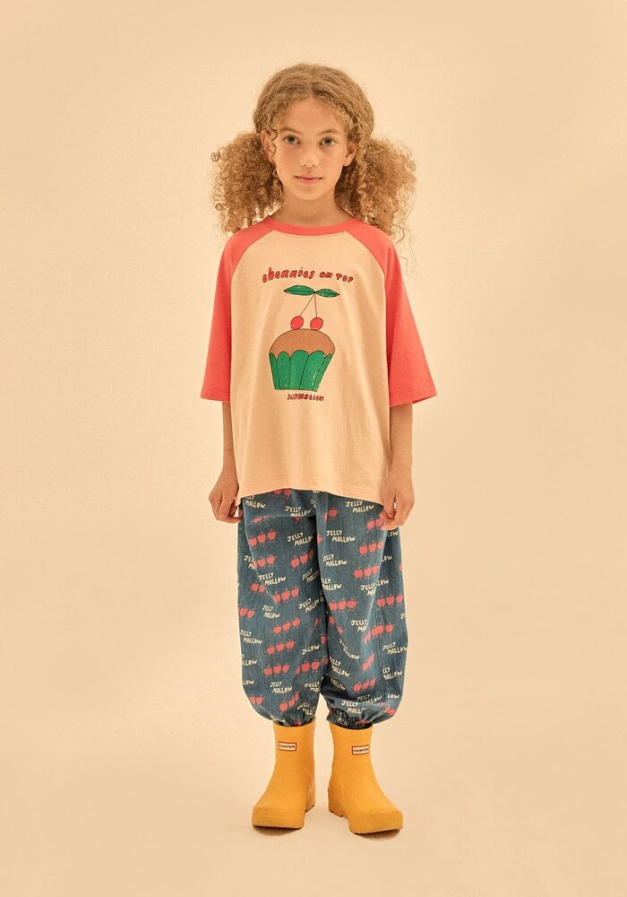 Jelly Mallow Cherry Cupcake Raglan T-Shirt