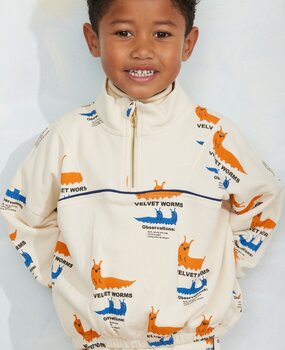 Mini Rodini Velvet worms aop half zip sweatshirt multi Mini Rodini Velvet worms aop half zip sweatshirt multi