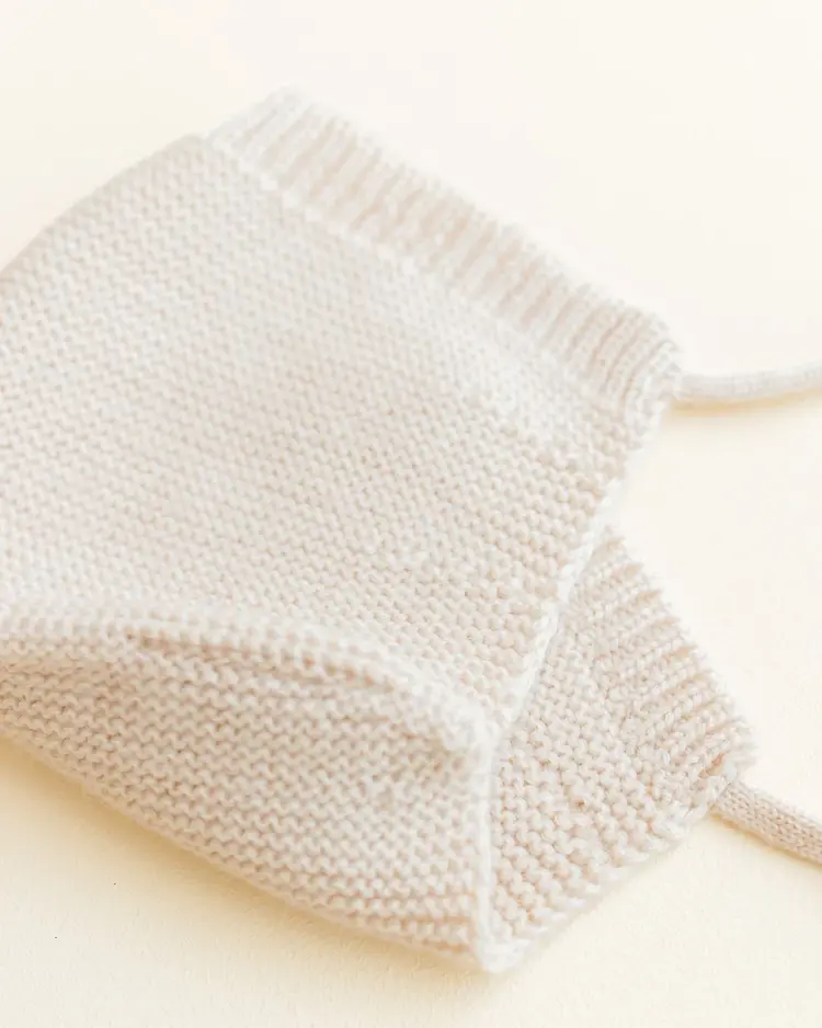 Hvid Bonnet Dolly babymutsje Cream