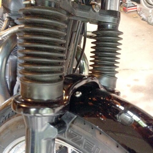 Triumph Bonneville T100 (2001 - 2013) Fork Gaiters Type 7