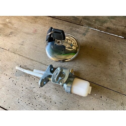 Réservoir de carburant style Suzuki 9L Type 11