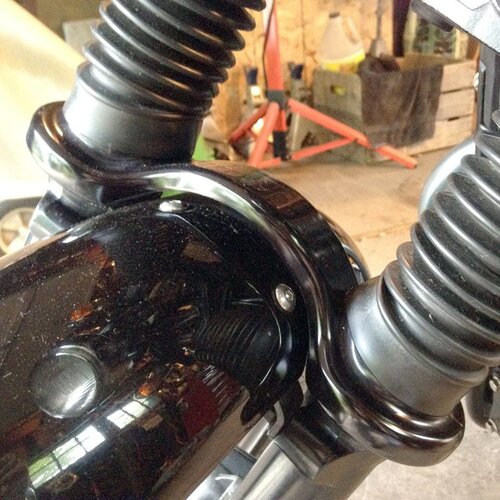 Triumph Bonneville T100 (2001 - 2013) Fork Gaiters Type 7