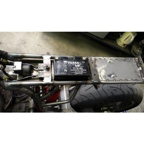 Yuasa YT7B-BS Battery Maintenance-free