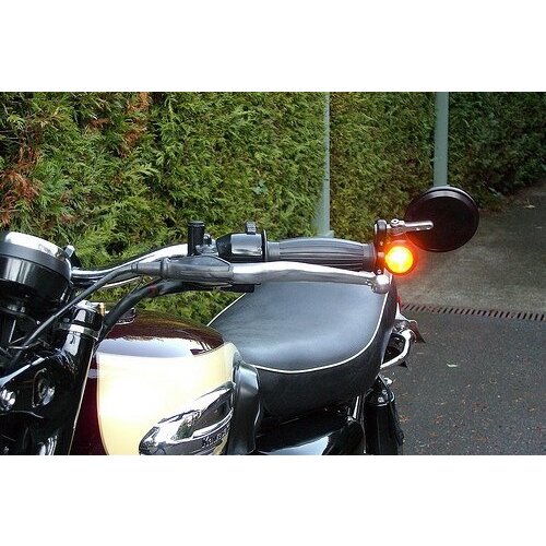 Shin Yo Pair of Black Bulls Eye Handlebar Turn Signals