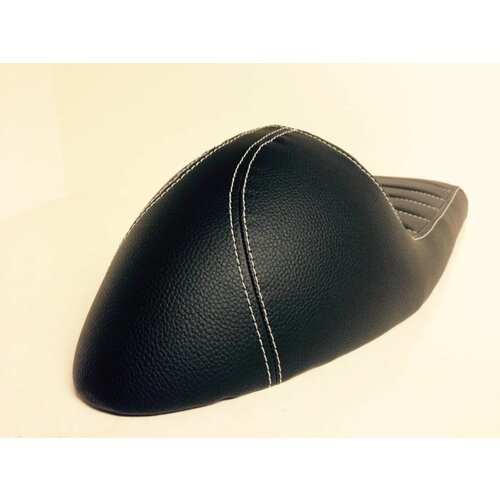 Selle rembourrée noire Café Racer Tuck N' Roll Type 31