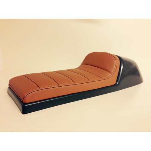 Selle marron Café Racer Tuck N' Roll Type 32