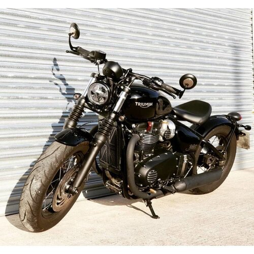 Motone Ribbed Clutch Badge (select colour)