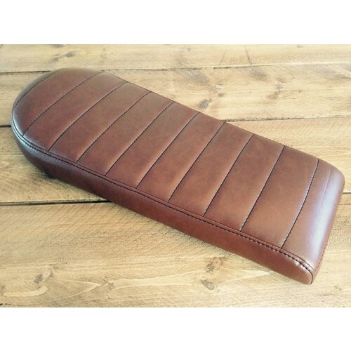 C.Racer Selle longue chocolat Brat Tuck N 'Roll Type 41