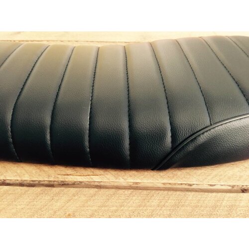 Tuck N' Roll Brat Seat Black on Black Type 42