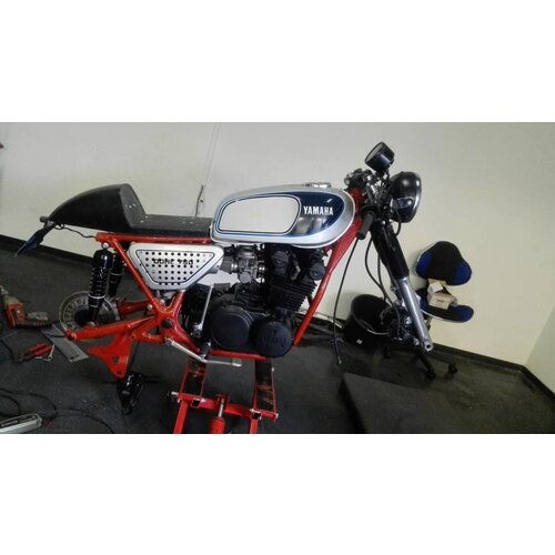 Emgo Black Cafe Racer Shocks Type 1