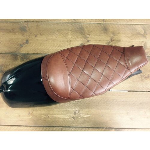 C.Racer Selle chocolat Café Racer Diamond Triump Bonneville 2008 avec assise 51