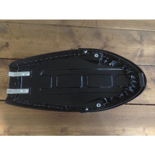 C.Racer Selle noire SR Tuck 'N Roll 74