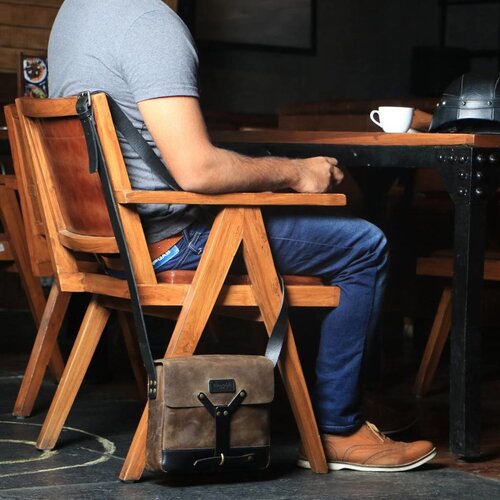 Trip Machine Kuriertasche - Tobacco