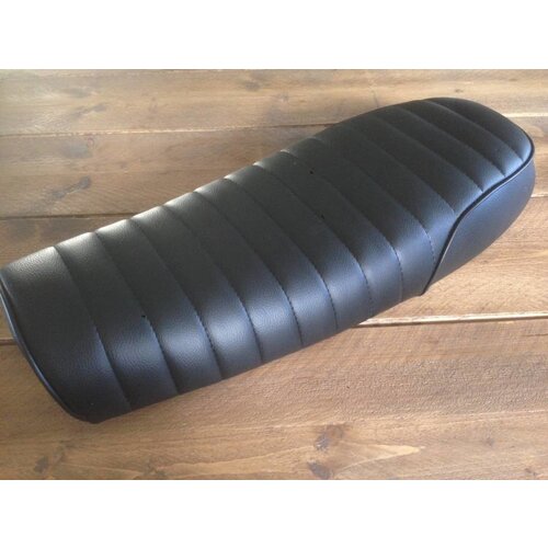 Classic Tuck N' Roll Brat Seat Black 86