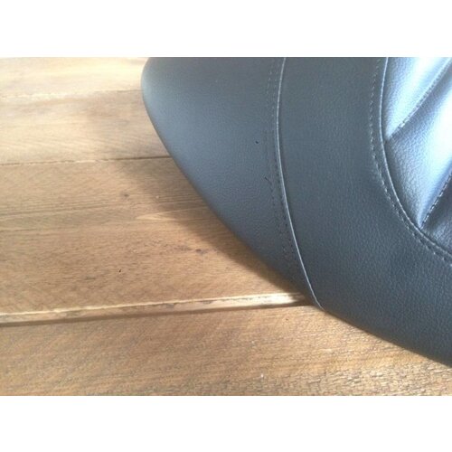 SR400 SR500 Style SR Seat Tuck 'N Roll Black 37