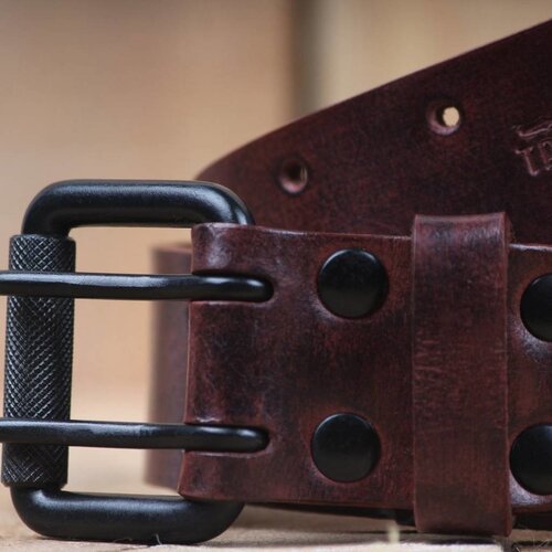 Trip Machine Ceinture à double ardillon rouge cerise