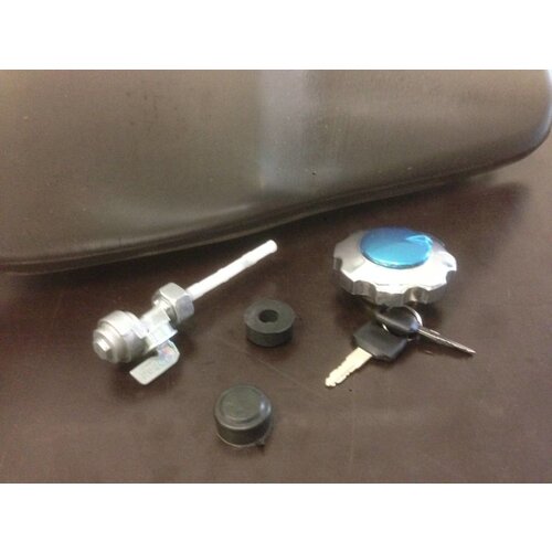 Retro Racing Style Fuel Tank with Accessories Type 1