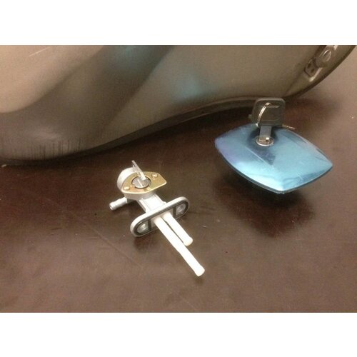 Réservoir de carburant avec accessoires type 6