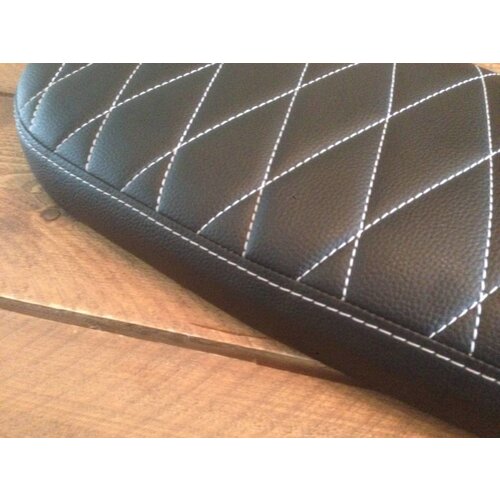 C.Racer Diamond Brat Seat Black Wide 72