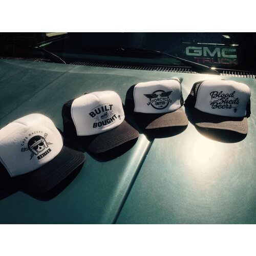 MCU Trucker Caps Black & White