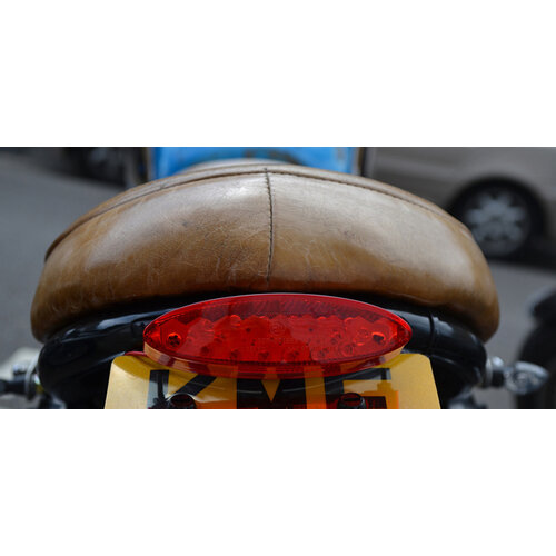 Feu arrière LED ovale rouge type 2