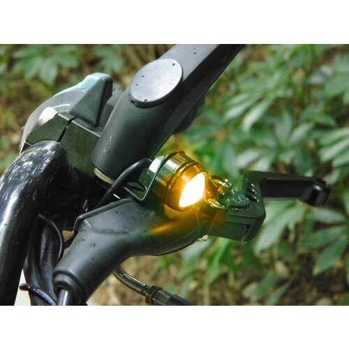 Built-In Turn Signals Black