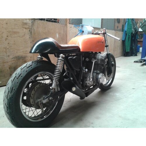 C.Racer Cafe Racer Sitzbank Diamond Stitch Grau Type 132